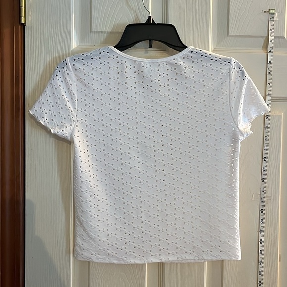 NWT-reckless hearts-L-white-embroidered short sleeve,round neck, eyelet,T-shirt - Picture 2 of 9